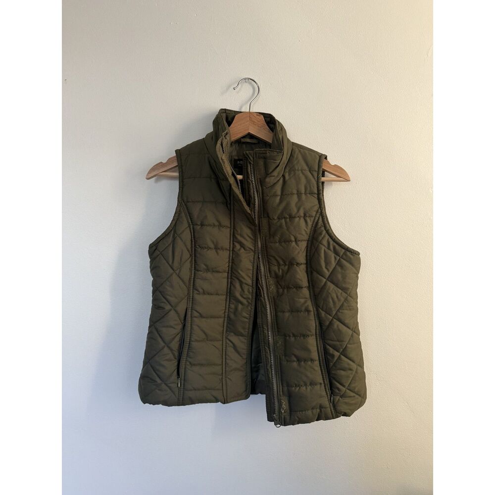 HB Sport by Harve Benard - green puffer vest - Medium